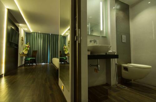 Hotel Spree Roopa Elite