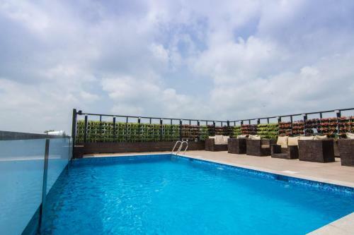 Hotel Spree Roopa Elite