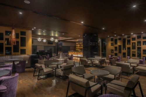 Feathers- A Radha Hotel, Chennai