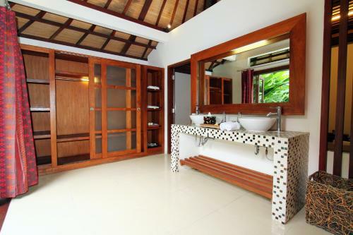 Grand Akhyati Villas & Spa