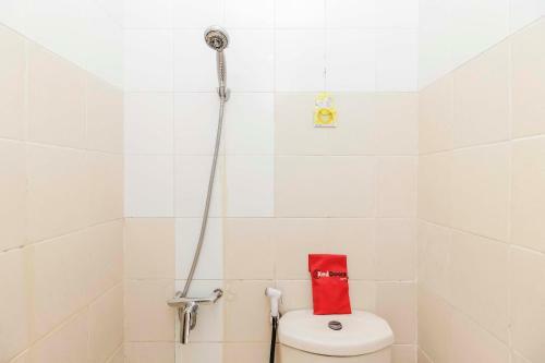 Hostal Reddoorz @ Tondano Benhill
