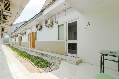 Hostal Reddoorz @ Tondano Benhill