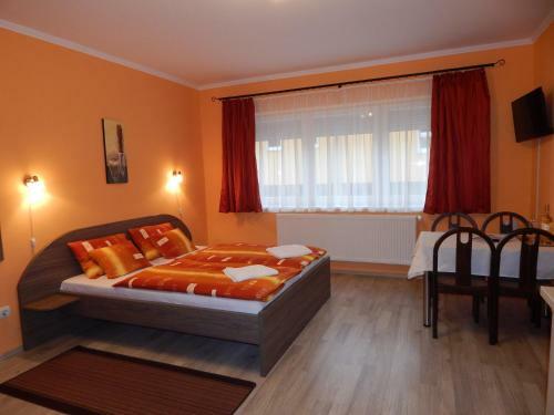 Gr�nay Apartmenthouse