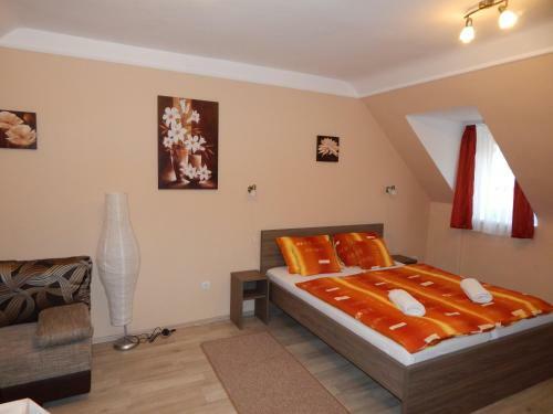 Gr�nay Apartmenthouse