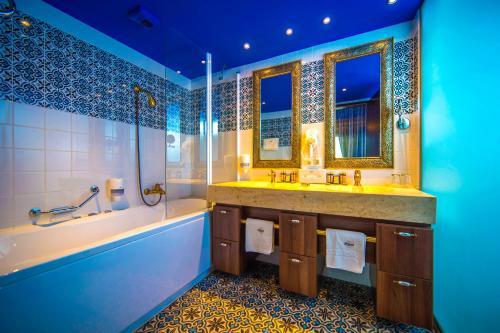 Mes�s Shiraz Wellness Hotel Superior