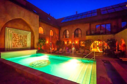 Mes�s Shiraz Wellness Hotel Superior
