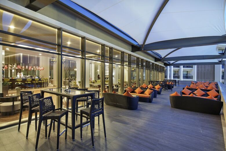 The Sense Deluxe Hotel