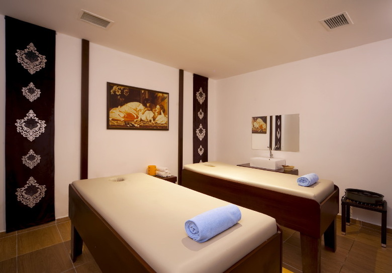 Hotel Emir Beach