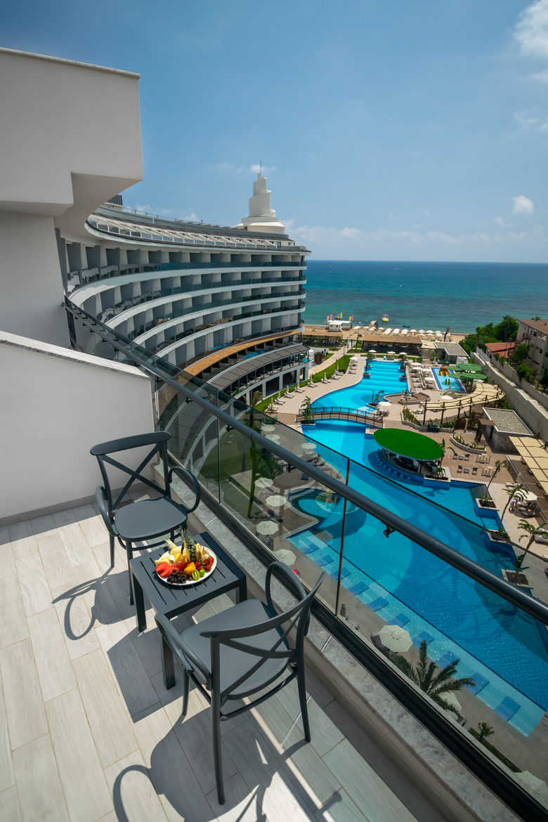 Hotel Emir Beach