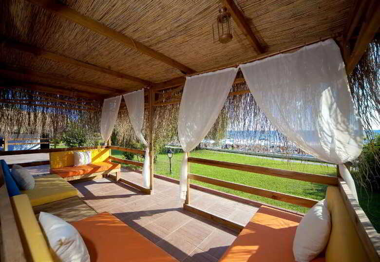 Hotel Emir Beach