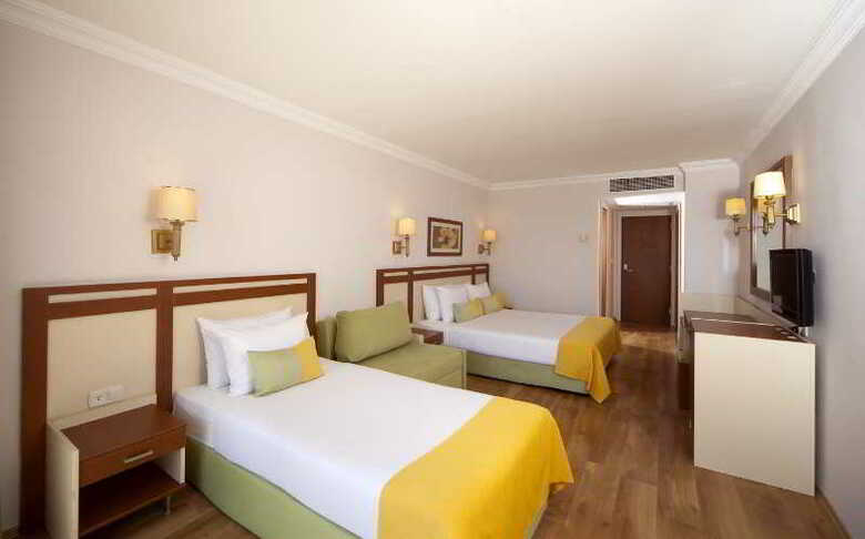 Hotel Emir Beach