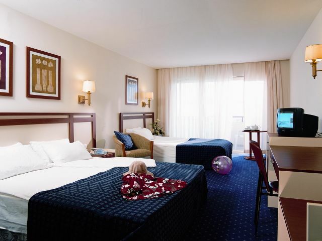 Hotel Emir Beach