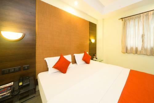 Hotel Bhammar's Inn - A Pure Veg