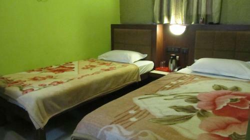Hotel Bhammar's Inn - A Pure Veg