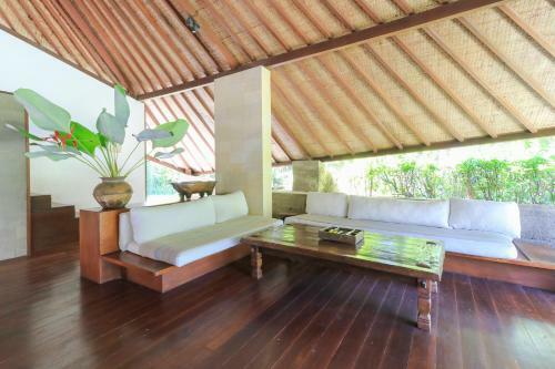 Villa Sin Sin