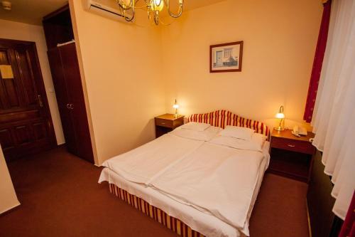 Bed & Breakfast Korona Pension And Restaurant