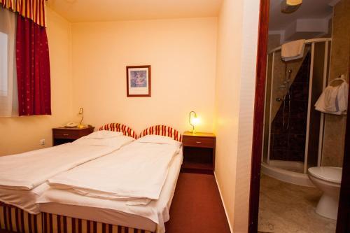 Bed & Breakfast Korona Pension And Restaurant