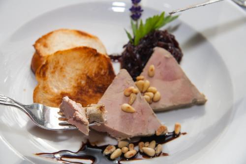 Bed & Breakfast Korona Pension And Restaurant