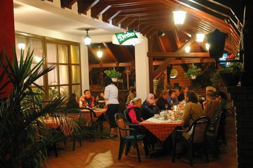 Bed & Breakfast Korona Pension And Restaurant