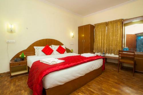 Hotel Tulips Elkhill Resorts