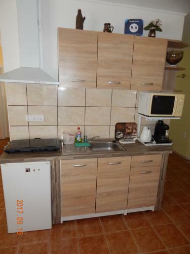Apartamento T�nd�r Sz�ll�