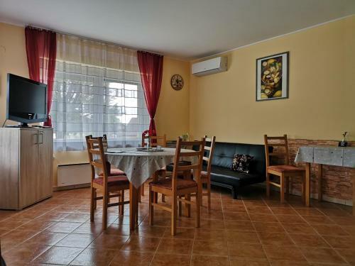 Apartamento T�nd�r Sz�ll�