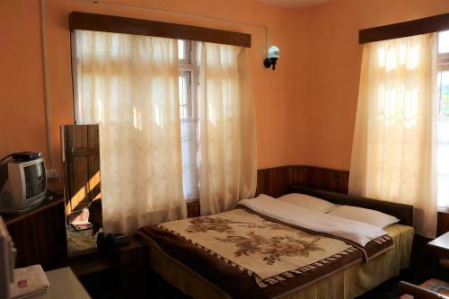 Deki Lodge