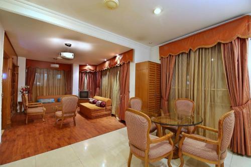 Hotel Woodland