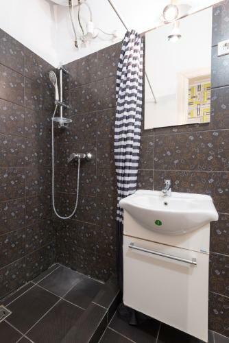 Standard Apartment By Hi5 - West End Center