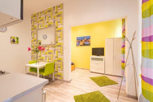 Standard Apartment By Hi5 - West End Center