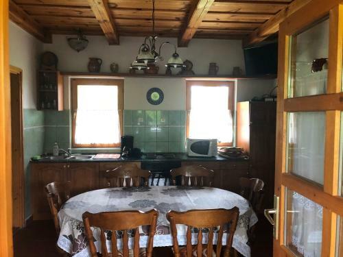 Mol-ker-vill Vend�gh�z
