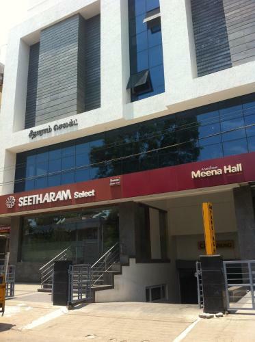 Hotel Seetharam Select