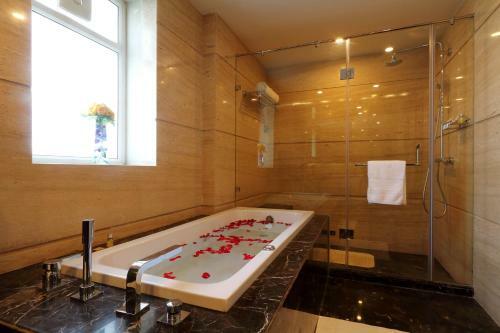 Hotel Ameya Suites Jasola