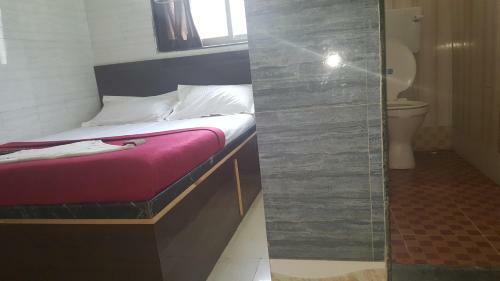 Hostal Hotel Al Mehraj