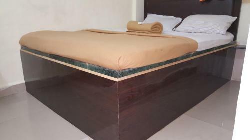 Hostal Hotel Al Mehraj