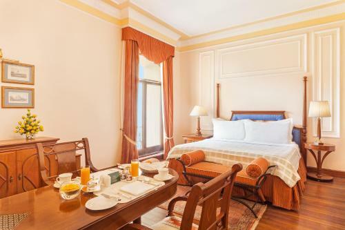 Hotel The Oberoi Grand Kolkata