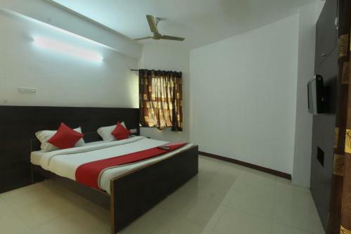 Lake View Hotel