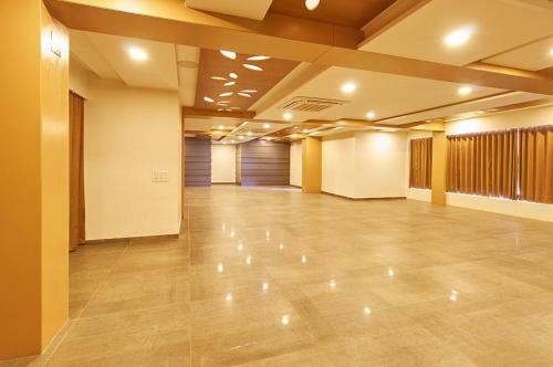 7wonders Hotel Gandhinagar