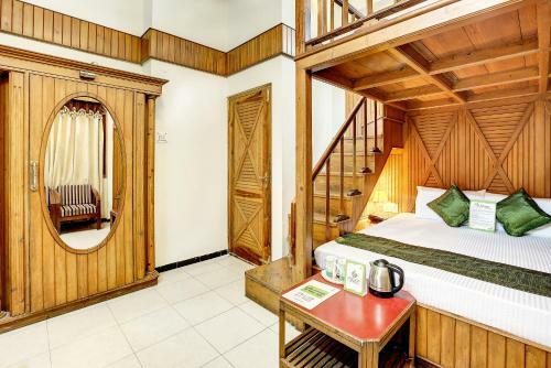 Hotel Treebo Varuna