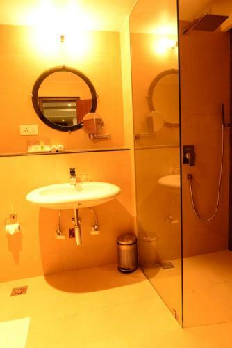 Hotel Shoolin Grand