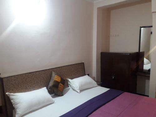Hotel Rama Inn