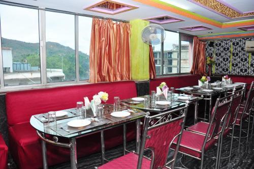 Hotel Aastha In Rourkela