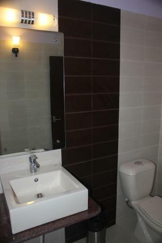 Hotel Savi Regency