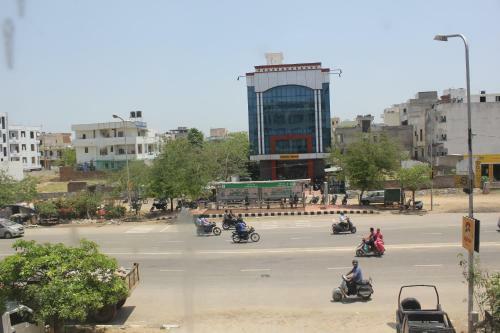Hotel Savi Regency
