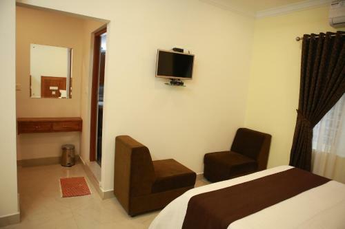 Hotel Anna Residency