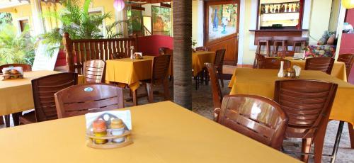 Hotel The Village Inn