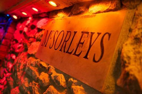 Hostal Mcsorley's Bar And Nightclub