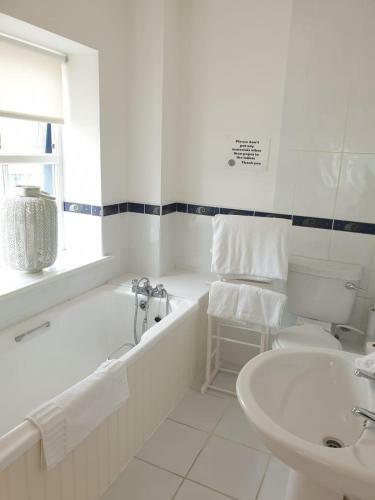 Harbour View Townhouse, Clifden