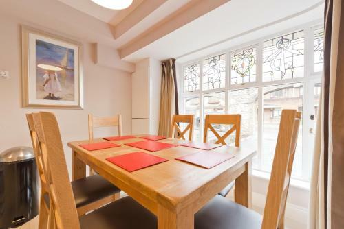 4 Bed House In Ballsbridge