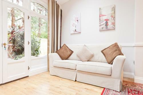 4 Bed House In Ballsbridge